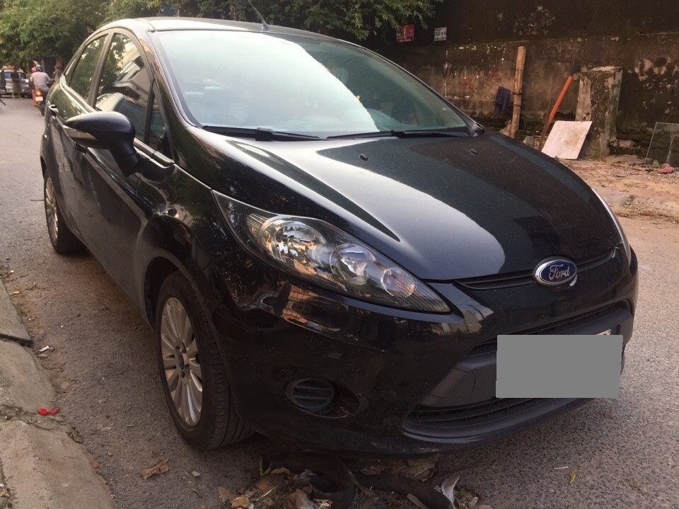 Ford Fiesta 1.6 2012 - Bán Ford Fiesta 1.6 đời 2012, màu đen như mới, giá 287tr