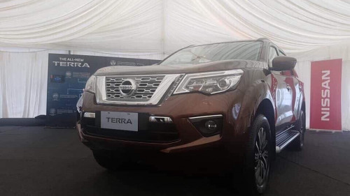 Nissan Terrano  2.5 AT  2018 - Bán xe Nissan Terrano 2.5 AT sản xuất 2018, giá tốt