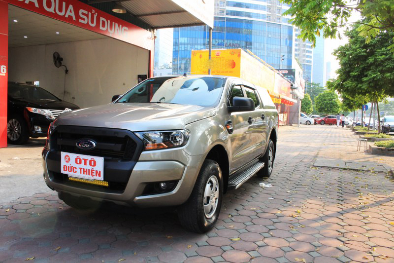 Ford Ranger 4x4MT 2017 - Bán xe Ford Ranger 2 cầu số sàn, chính chủ từ đầu