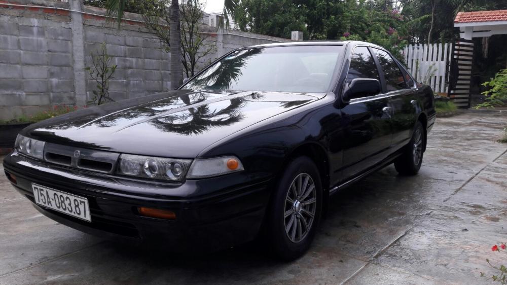 Nissan Cefiro 1996 - Cần bán xe Nissan màu đen giấy tờ chính chủ nguyên bản