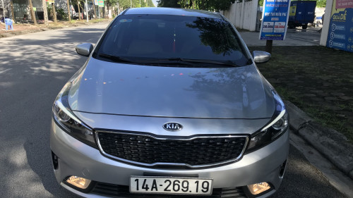 Kia Cerato  1.6 MT  2017 - Bán ô tô Kia Cerato 1.6 MT đời 2017, màu bạc 