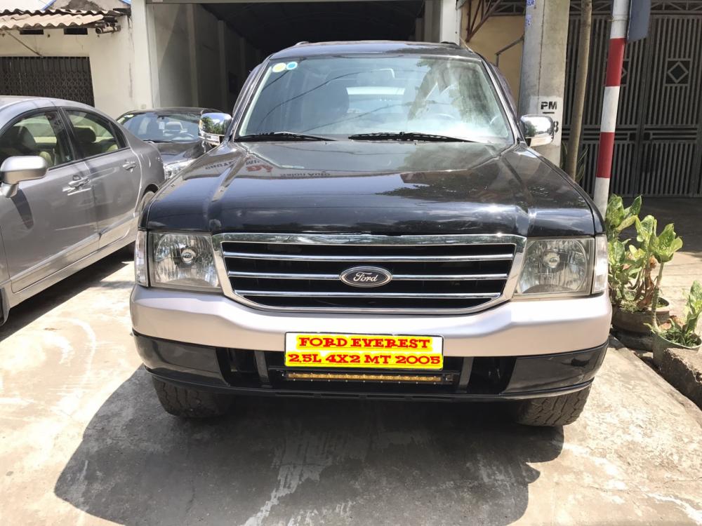 Ford Everest 2.5L 4x2 MT 2005 - Bán ô tô Ford Everest 2.5L 4x2 MT năm 2005, màu đen