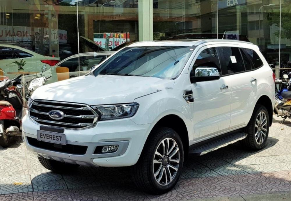 Ford Everest Titanium Bi-Turbo 2018 - Cần bán xe Ford Everest Titanium Bi-Turbo đời 2018, màu trắng 