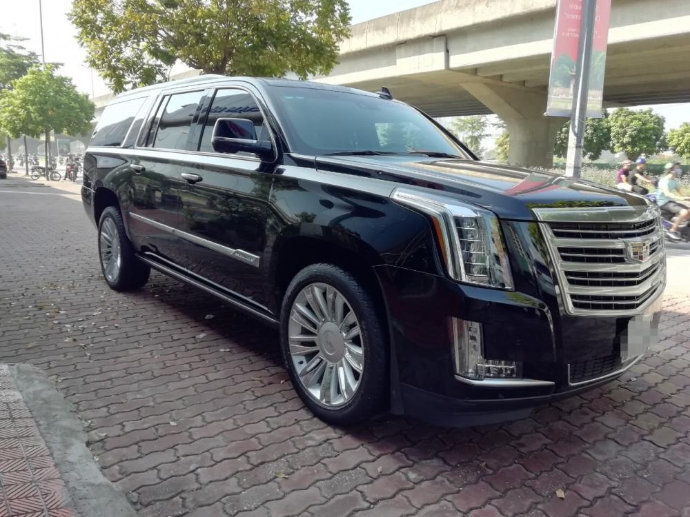 Cadillac Escalade ESV 2015 - Bán Cadilac Escalede ESV Platium màu đen, xe sản xuất cuối 2015, đăng ký 2016 như mới