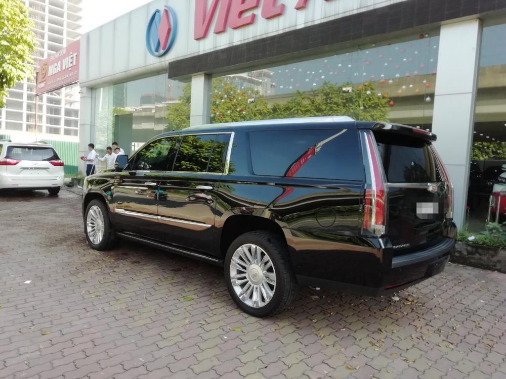 Cadillac Escalade ESV 2015 - Bán Cadilac Escalede ESV Platium màu đen, xe sản xuất cuối 2015, đăng ký 2016 như mới