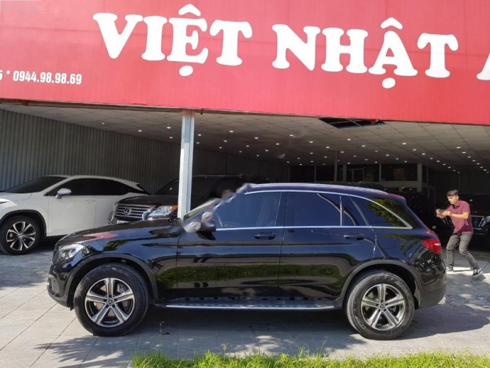 Mercedes-Benz GLC-Class GLC 250 4Matic 2018 - Bán Mercedes GLC 250 4Matic đời 2018, màu đen