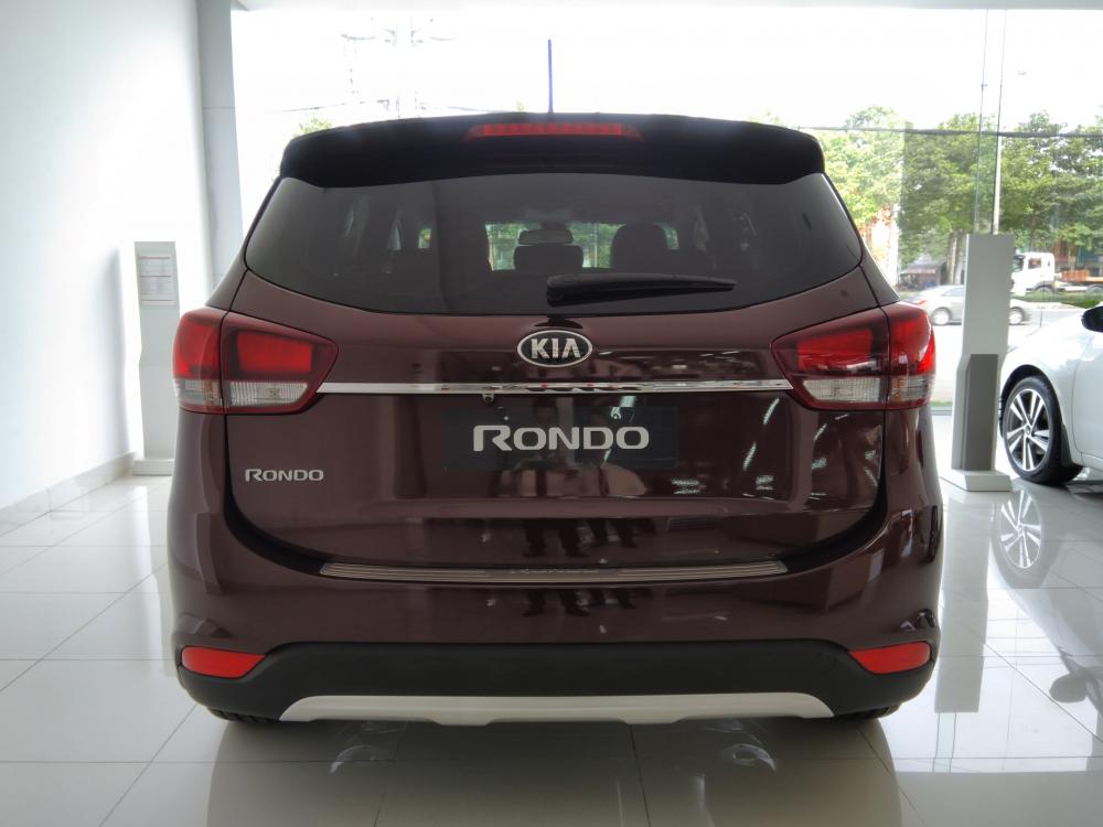 Kia Rondo GAT 2018 - Cần bán Kia Rondo GAT đời 2018, 669 triệu, có hỗ trợ trả góp