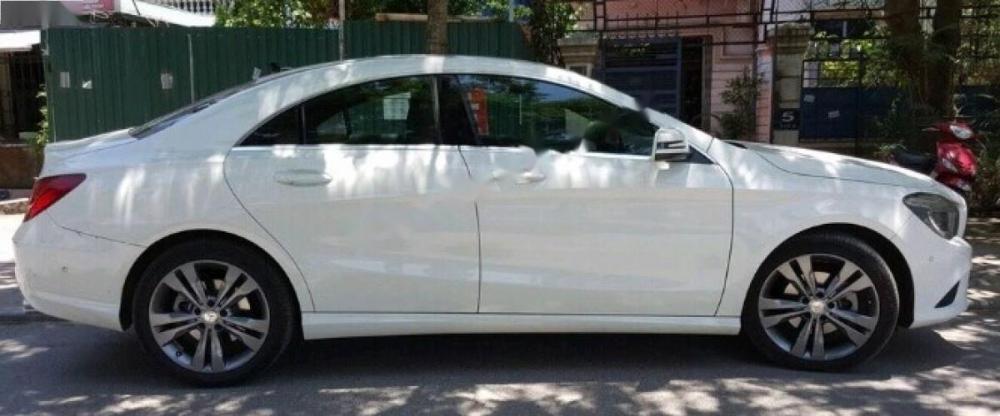 Mercedes-Benz CLA class CLA 200 2015 - Bán xe cũ Mercedes CLA 200 2015, màu trắng, nhập khẩu