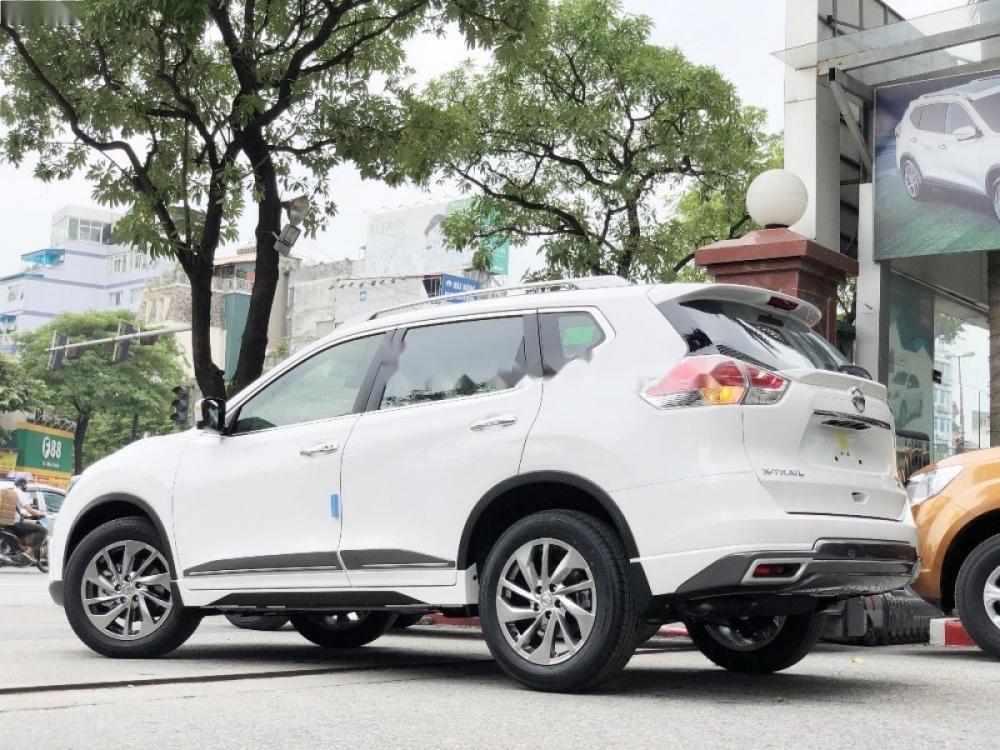 Nissan X trail V Series 2.5 SV Luxury 4WD 2018 - Cần bán Nissan X trail V Series 2.5 SV Luxury 4WD năm 2018, màu trắng