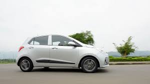 Hyundai Grand i10 1.2 2018 - Bán xe Hyundai Grand i10 1.2. AT SX 2018 trắng