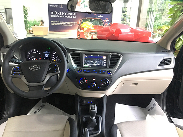 Hyundai Accent 2018 - Bán xe Accent số tự động, màu đen giao liền, gọi ngay để được tư vấn
