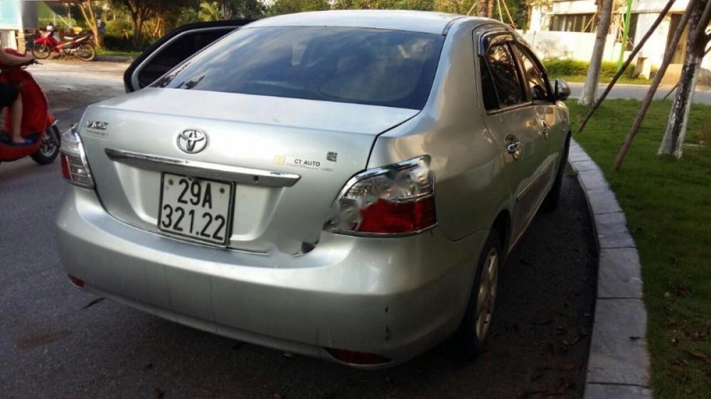 Toyota Vios 1.5MT 2009 - Bán ô tô Toyota Vios 1.5MT sản xuất 2009, màu bạc  