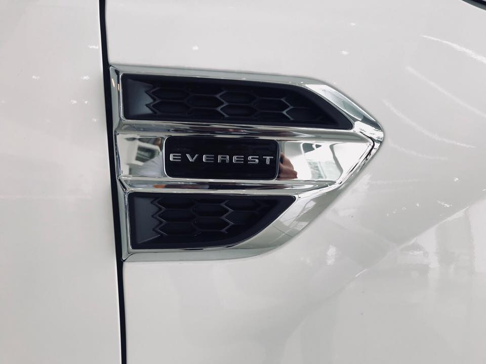 Ford Everest 2.0L Single-Turbo 2018 - Bán Ford Everest 2.0L, nhập khẩu. Giao xe ngay. LH: 0902172017- Em Mai