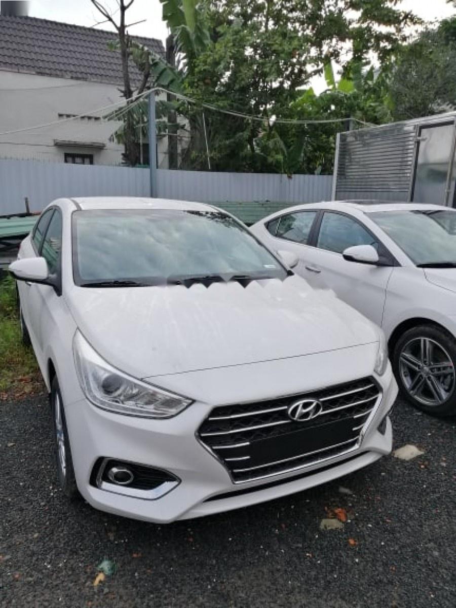 Hyundai Accent 1.4 AT 2018 - Bán ô tô Hyundai Accent 1.4 AT 2018, màu trắng, giá tốt