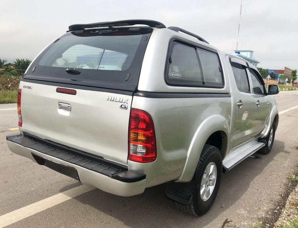 Toyota Hilux 2.5 MT 2010 - Bán xe Toyota Hilux 2.5 MT 4x4 sản xuất 2010, nhập khẩu, giá chỉ 410 triệu. Xe chất lừ, LH 0974286009