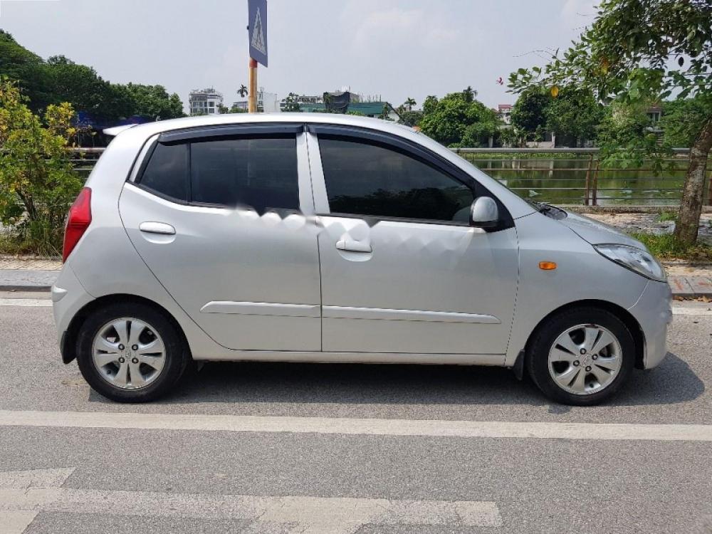 Hyundai i10 1.2MT 2012 - Bán Hyundai i10 1.2MT đời 2012, màu bạc, xe nhập  