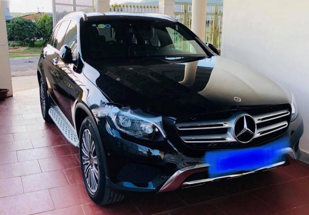 Mercedes-Benz GLC-Class GLC 250 4Matic 2018 - Cần bán xe Mercedes GLC 250 4Matic sản xuất 2018 