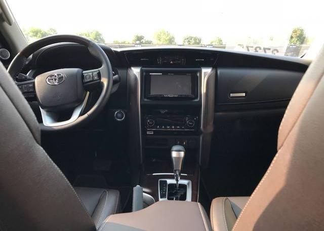 Toyota Fortuner   2018 - Cần bán Toyota Fortuner đời 2018, màu đen, xe nhập