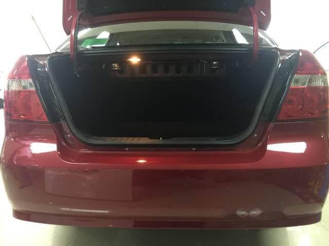 Chevrolet Aveo  LTZ  2018 - Bán Chevrolet Aveo đời 2018, màu đỏ 