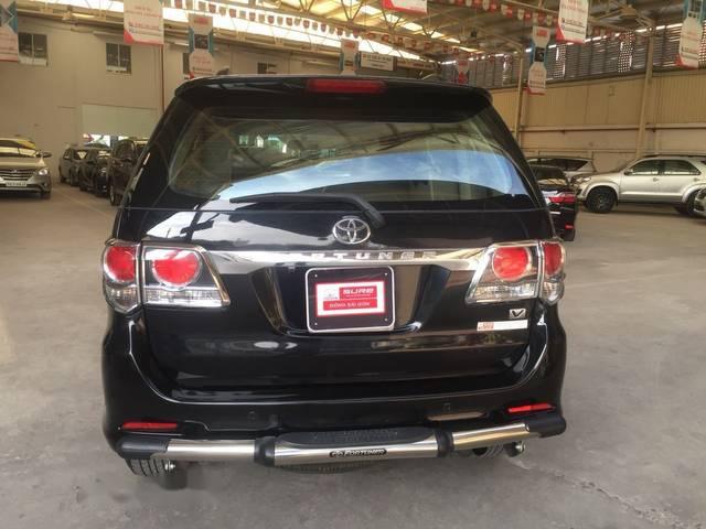 Toyota Fortuner 2015 - Cần bán xe Toyota Fortuner sản xuất 2015, màu đen, 839 triệu