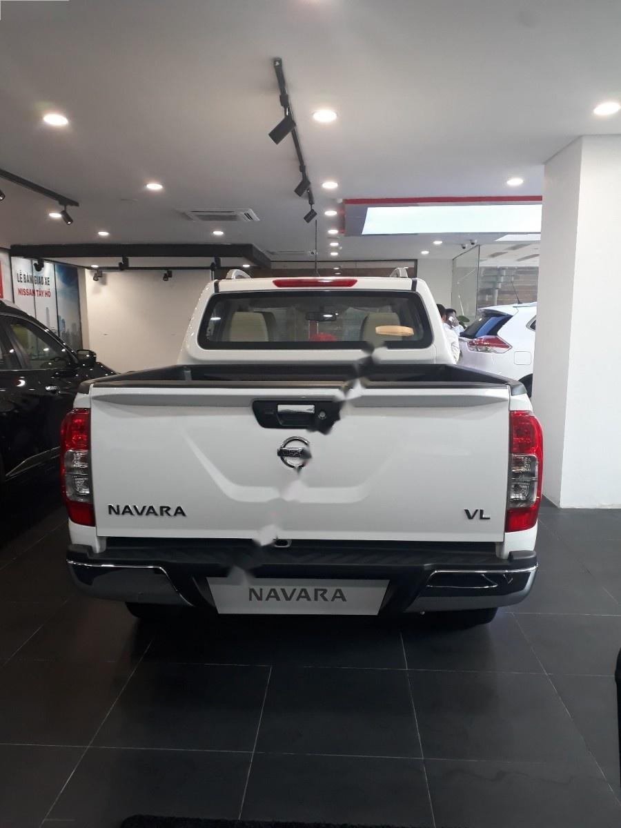 Nissan Navara VL 2.5 AT 4WD 2018 - Bán Nissan Navara VL 2.5 AT 4WD đời 2018, màu trắng 