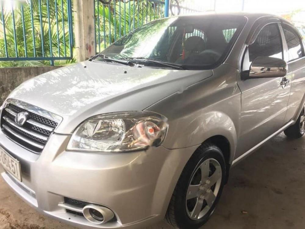 Daewoo Gentra 2011 - Cần bán lại xe Daewoo Gentra đời 2011, màu bạc, nhập khẩu 