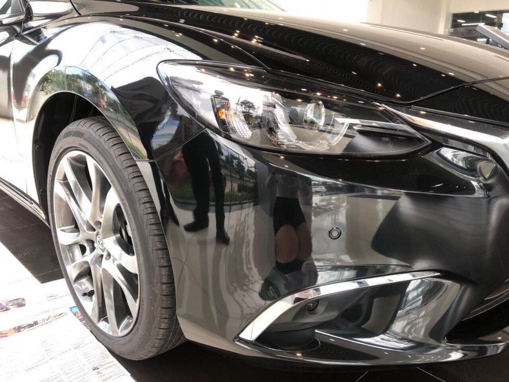 Mazda 6 2.5 Premium 2018 - Cần bán Mazda 6 năm 2018, 819 triệu chỉ cần trả trước 300 triệu - Hotline tư vấn: 0909 272 088 Yến - Showroom Bình Tân