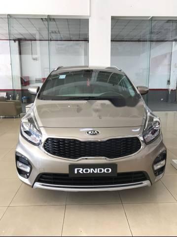 Kia Rondo  GAT    2018 - Cần bán Kia Rondo GAT sản xuất năm 2018, xe giao ngay