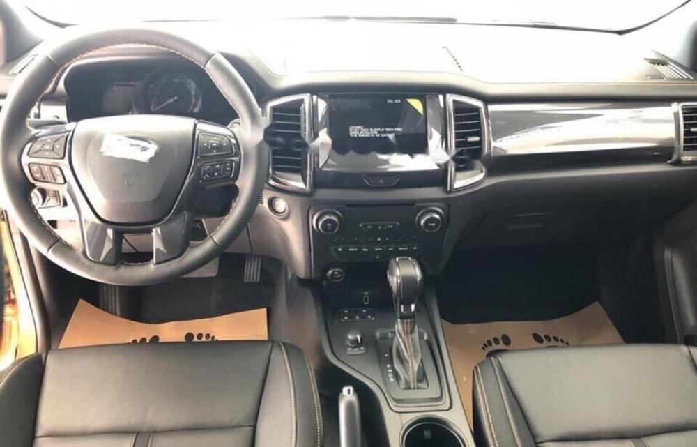 Ford Ranger Wildtrak 2.0L 4x4 AT 2018 - Cần bán Ford Ranger Wildtrak 2.0L 4x4 AT đời 2018, màu trắng 