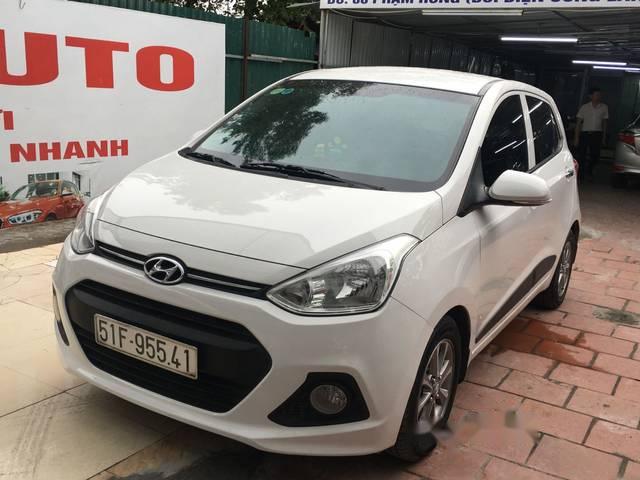 Hyundai Grand i10 2016 - Bán xe Hyundai Grand i10 năm sản xuất 2016, màu trắng, 370tr