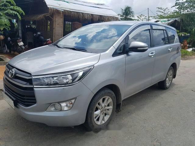 Toyota Innova MT 2.0E 2017 - Cần bán nhanh xe Innova 2.0E, 2017, xe chạy được 60 nghìn km