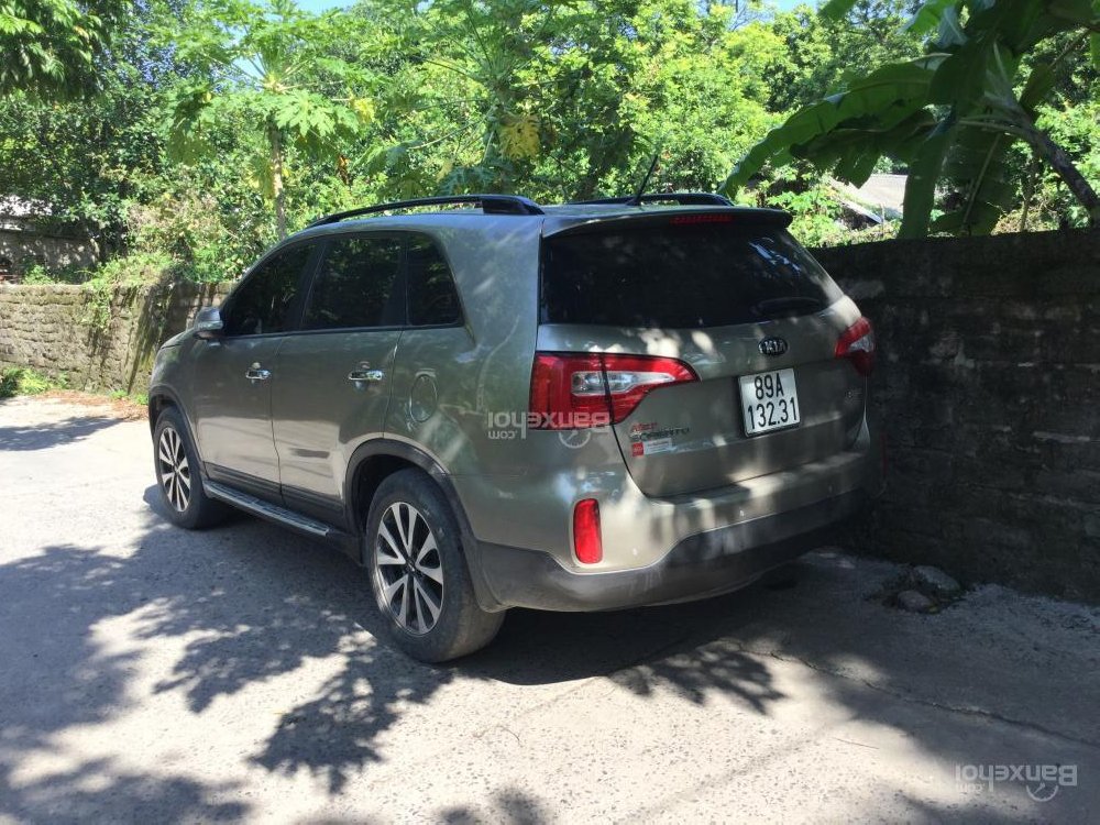 Kia Sorento 2015 - Cần bán xe Kia Sorento năm 2015 giá cạnh tranh