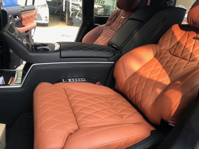 Lexus LX 570 Autobiography MBS SuperSport S 2018 - Giao ngay LX570 Autobiography MBS SuperSport S model 2019, mới 100%. Xe bản ful nhất 4 ghế VIP