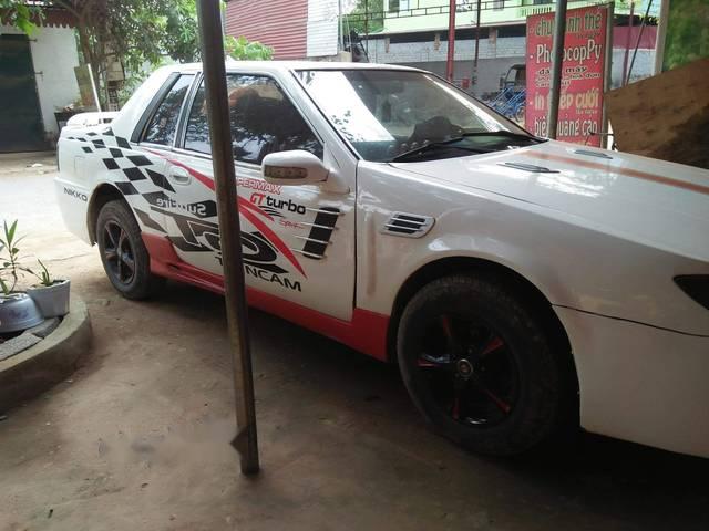 Nissan 200SX   1997 - Cần bán xe Nissan 200SX đời 1997, màu trắng, xe nhập