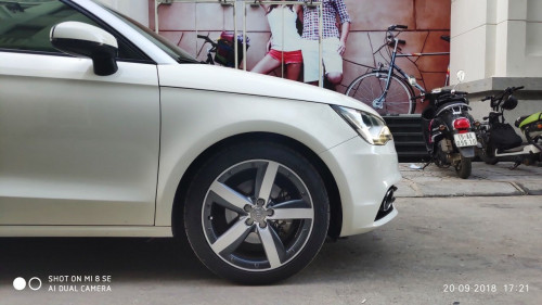 Audi A1   1.4 AT  2010 - Bán xe Audi A1 1.4 AT 2010, màu trắng, xe nhập