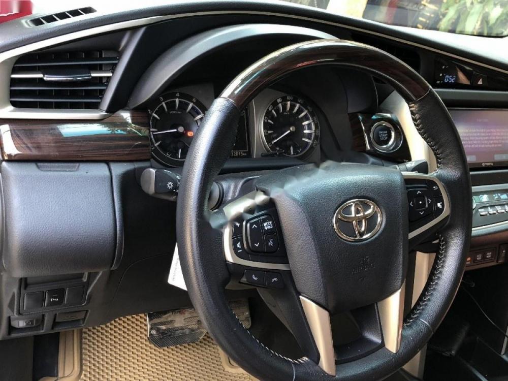 Toyota Innova V 2016 - Bán Toyota Innova V sản xuất 12/2016, tên chính chủ