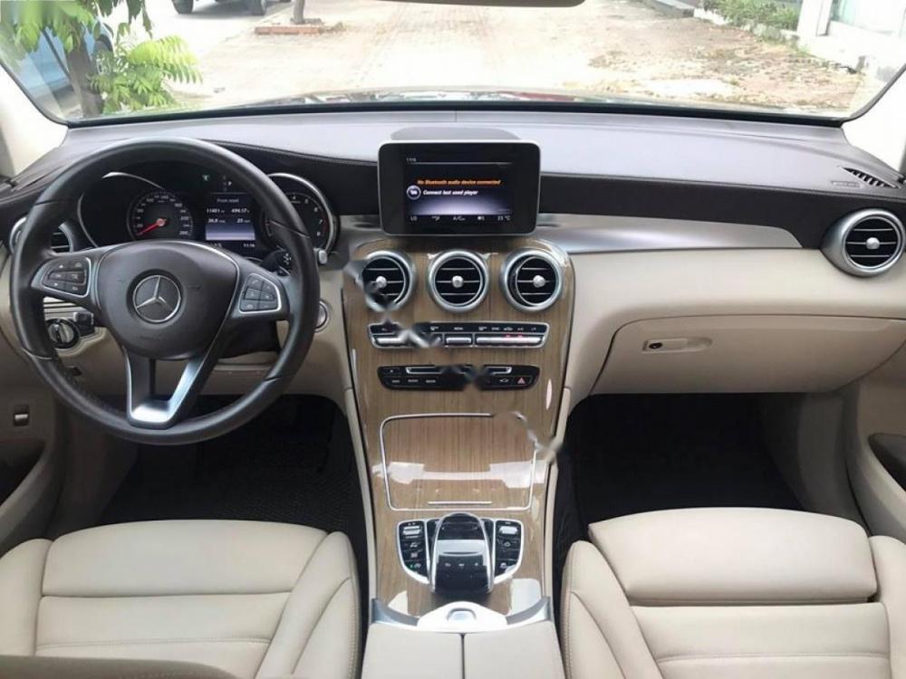 Mercedes-Benz GLC-Class GLC 250 4Matic 2016 - Cần bán Mercedes GLC 250 4Matic đời 2016, màu đen