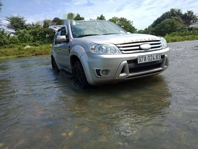 Ford Escape   2010 - Xe Ford Escape đời 2010, màu bạc bán rẻ