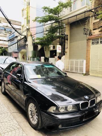 BMW 5 Series  525i 2002 - Bán xe BMW 525i sản xuất năm 2002, màu đen số tự động