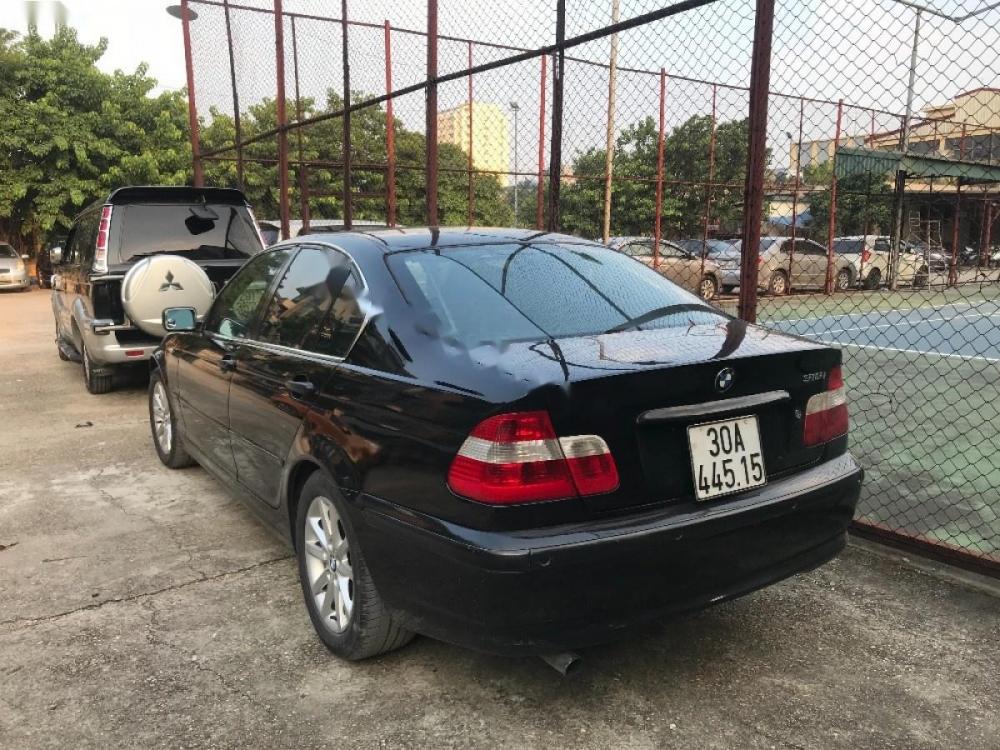 BMW 3 Series 318i 2005 - Cần bán BMW 3 Series 318i đời 2005, màu đen chính chủ