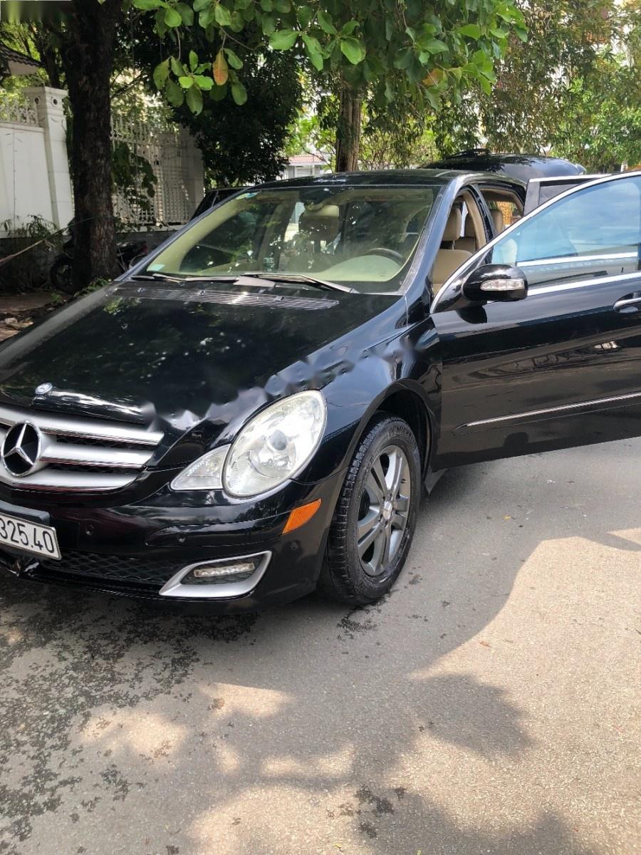 Mercedes-Benz R class R500 4Matic 2006 - Bán Mercedes R500 4Matic sản xuất 2006, màu đen, nhập khẩu giá cạnh tranh