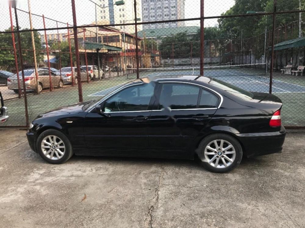 BMW 3 Series 318i 2005 - Cần bán BMW 3 Series 318i đời 2005, màu đen chính chủ