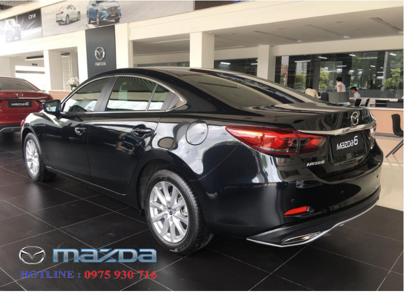 Mazda 6 2.0 2018 - Bán Mazda 6 2018 màu xanh đen 42M. Giá yêu thương chỉ cần trả trước 10% - Ưu đãi hơn nữa khi LH trực tiếp 0975930716