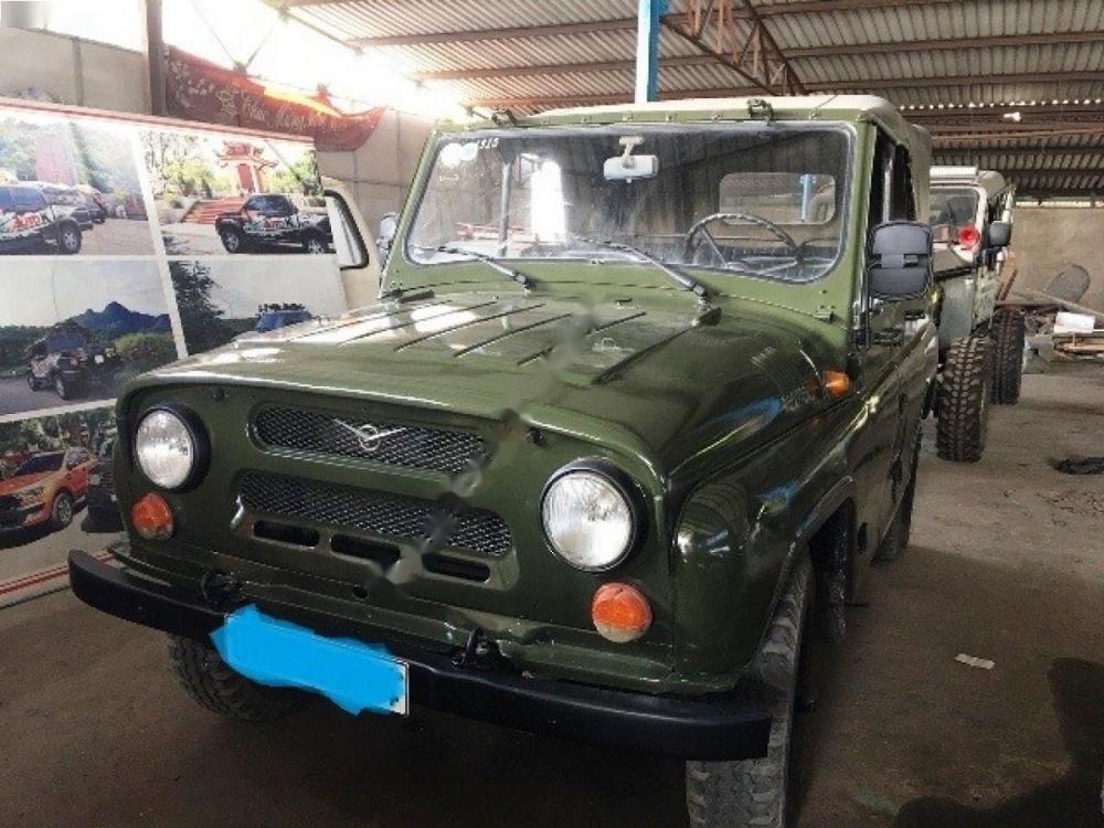 UAZ UAZ Hunter 469 2001 - Bán UAZ UAZ Hunter 469 đời 2001, màu xanh lam, nhập khẩu nguyên chiếc còn mới, giá chỉ 76 triệu