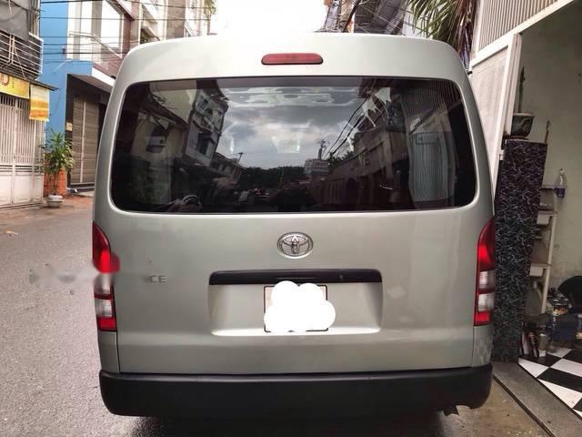 Toyota Hiace   2012 - Cần bán xe Toyota Hiace sản xuất năm 2012, màu bạc ít sử dụng