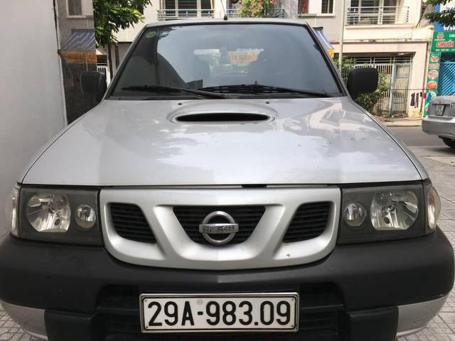 Nissan Terrano 2005 - Bán Nissan Terrano đời 2005, màu bạc, giá 285tr