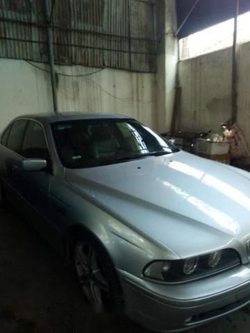 BMW 5 Series 525i 2002 - Cần bán xe BMW 5 Series 525i năm 2002, màu bạc, giá tốt