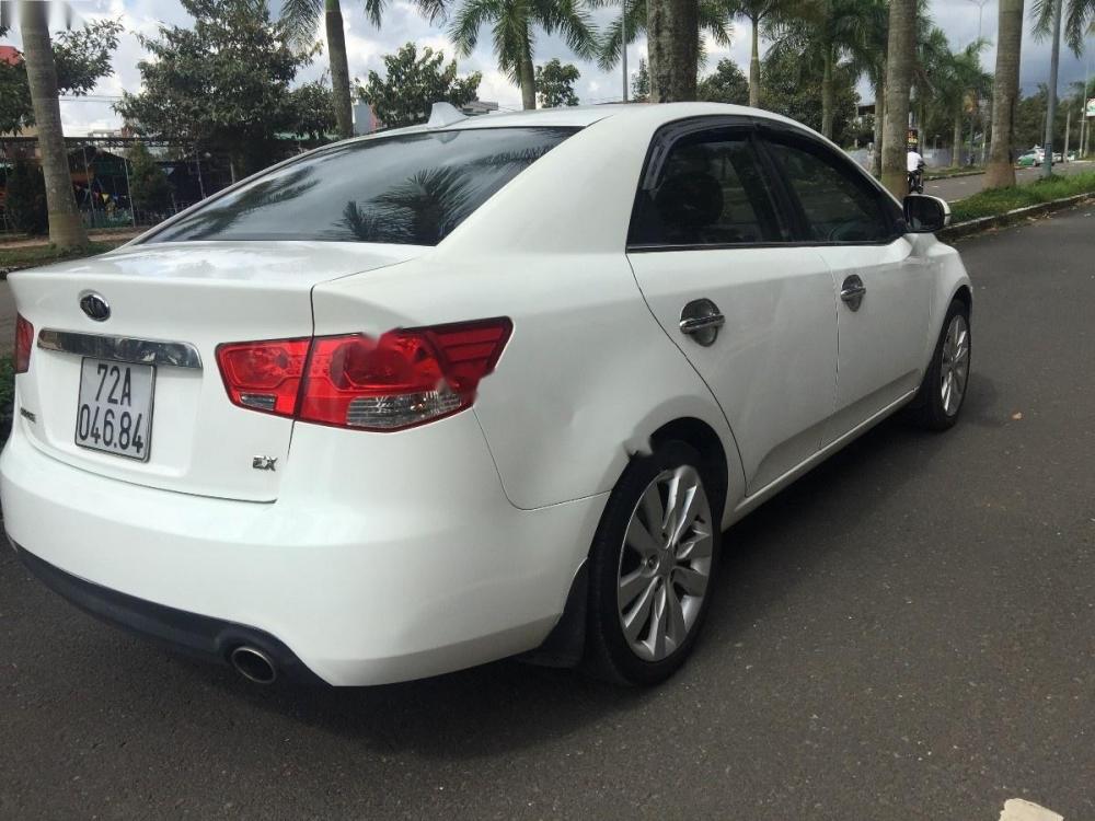 Kia Forte SX 2013 - Cần bán xe Kia Forte SX đời 2013, màu trắng