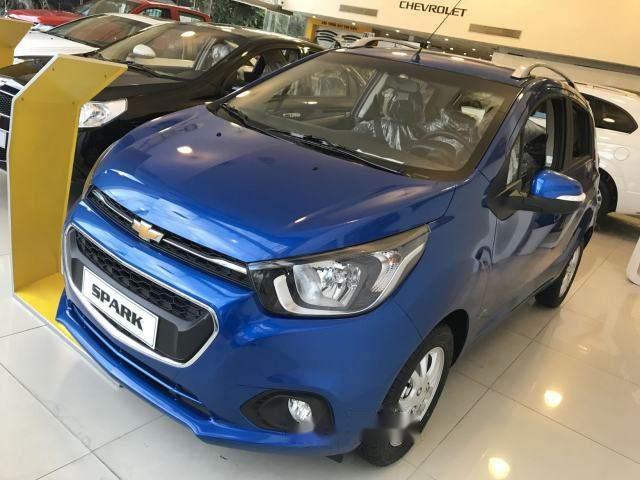 Chevrolet Spark 2018 - Bán xe Chevrolet Spark 2018, màu xanh lam  