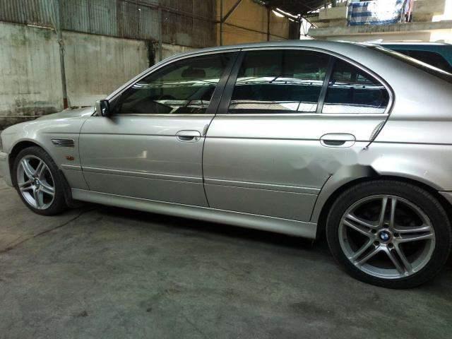 BMW 5 Series 525i 2002 - Cần bán xe BMW 5 Series 525i năm 2002, màu bạc, giá tốt